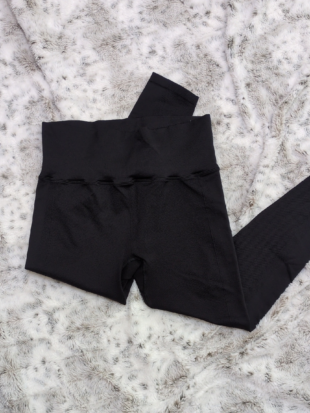 $5 MOVING SALE! all in motion Black Women's High-Rise Active Leggings